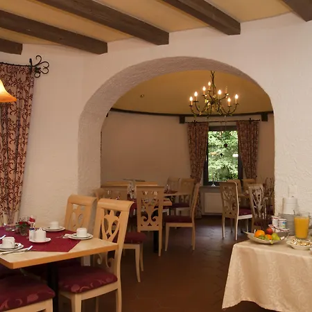 Schuberths Am Schloss